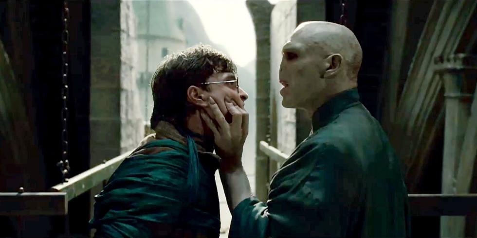 Dàn diễn viên 'Harry Potter' bồi hồi kể lại chuyện hậu trường sau 17 năm Dàn diễn viên 'Harry Potter' bồi hồi kể lại chuyện hậu trường sau 17 năm