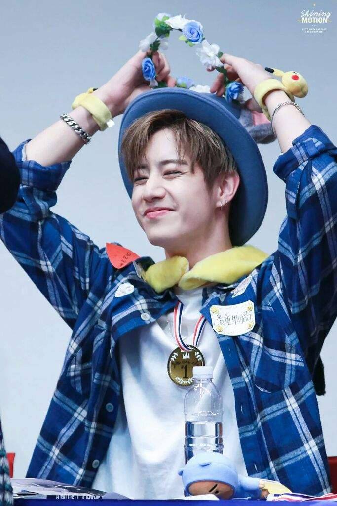 Mũ tai thỏ Judy trở thành hot trend ở Hàn nhờ công lăng xê của loạt idol nổi tiếng Mũ tai thỏ Judy trở thành hot trend ở Hàn nhờ công lăng xê của loạt idol nổi tiếng