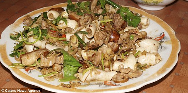 Báo nước ngoài lên án tình trạng ăn thịt mèo ở Việt Nam Báo nước ngoài lên án tình trạng ăn thịt mèo ở Việt Nam