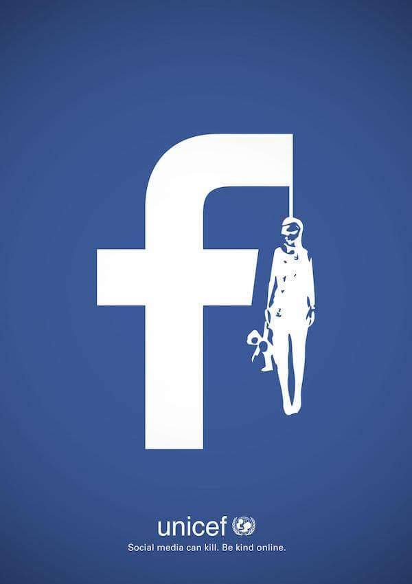Máu đã đổ trên từng nút LIKE Máu đã đổ trên từng nút LIKE