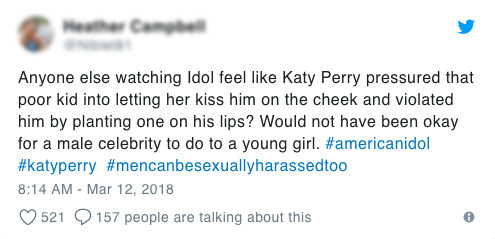 Katy Perry gây tranh cãi khi 'cướp' nụ hôn đầu của nam thí sinh 20 tuổi trên American Idol Katy Perry gây tranh cãi khi 'cướp' nụ hôn đầu của nam thí sinh 20 tuổi trên American Idol