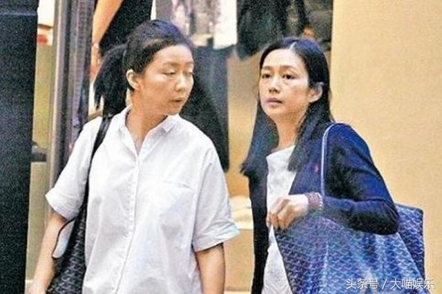 Vợ Lưu Đức Hoa: Nhan sắc phai tàn và cuộc sống tằn tiện ở tuổi 52 Vợ Lưu Đức Hoa: Nhan sắc phai tàn và cuộc sống tằn tiện ở tuổi 52