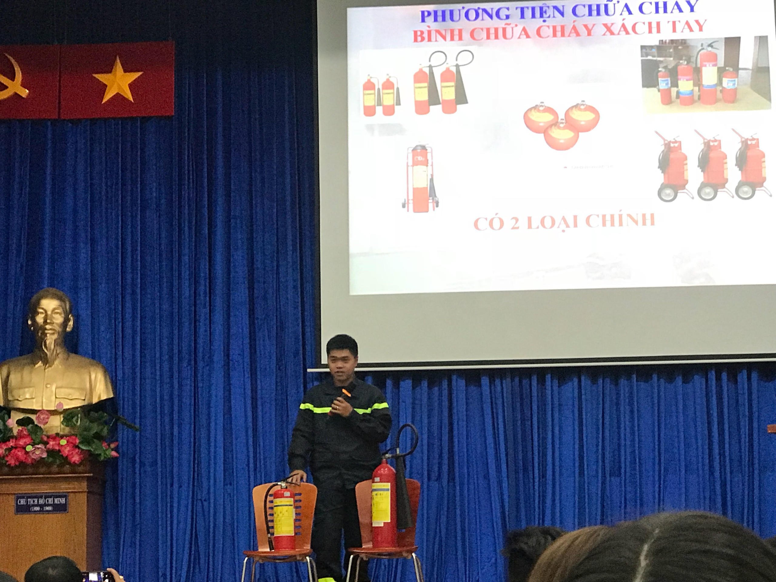 Chiến sĩ PCCC chia sẻ những trải nghiệm chân thật sau vụ cháy chung cư Carina Chiến sĩ PCCC chia sẻ những trải nghiệm chân thật sau vụ cháy chung cư Carina