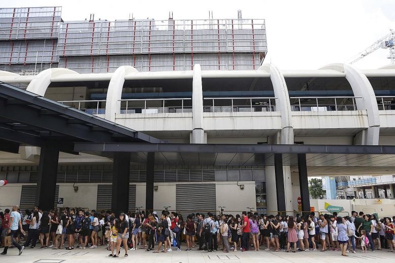 Vừa uống vừa nghe kể 'Truyền Kỳ Trà Sữa' tại Singapore với nhiều bí mật bất ngờ Vừa uống vừa nghe kể 'Truyền Kỳ Trà Sữa' tại Singapore với nhiều bí mật bất ngờ