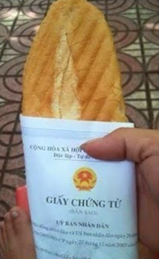 Chúc bạn ngon miệng với loạt giấy gói bánh mì nhìn thôi đã muốn... nghẹn Chúc bạn ngon miệng với loạt giấy gói bánh mì nhìn thôi đã muốn... nghẹn