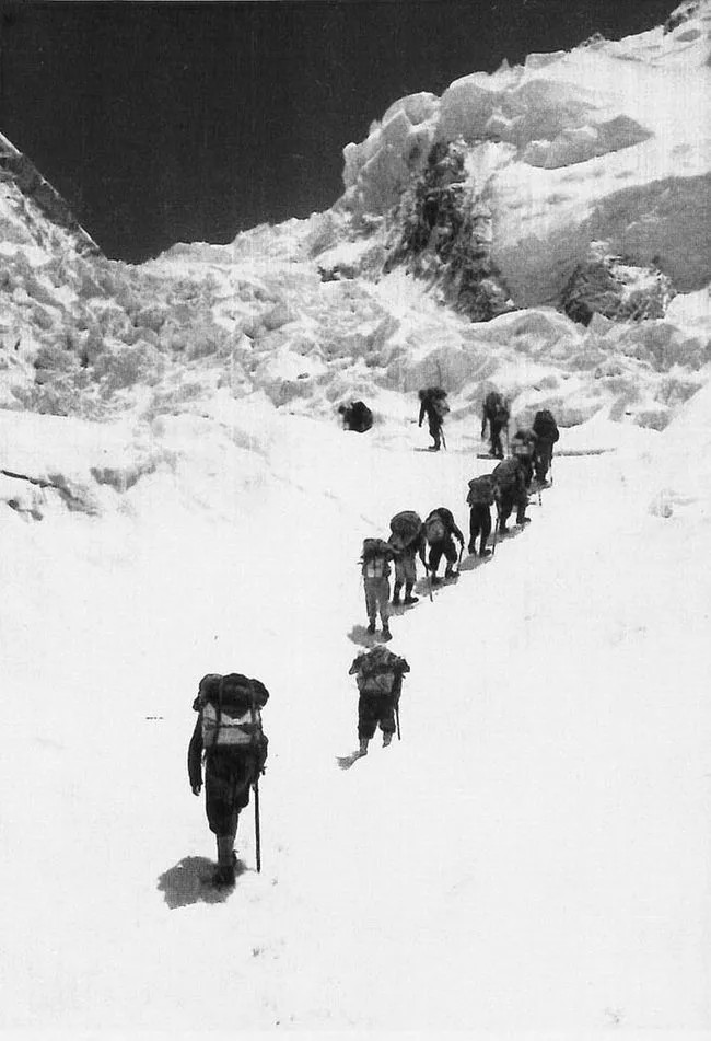 14 yếu tố có thể khiến bạn bỏ mạng trên đỉnh núi Everest (Kỳ 1) 14 yếu tố có thể khiến bạn bỏ mạng trên đỉnh núi Everest (Kỳ 1)
