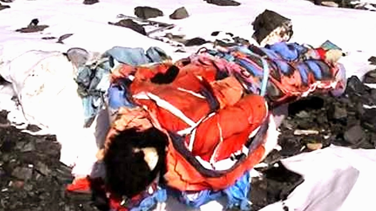 14 yếu tố có thể khiến bạn bỏ mạng trên đỉnh núi Everest (Kỳ 1) 14 yếu tố có thể khiến bạn bỏ mạng trên đỉnh núi Everest (Kỳ 1)