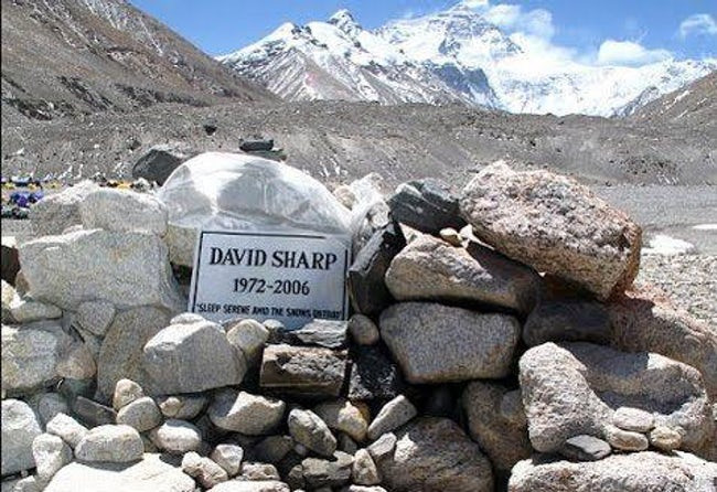 14 yếu tố có thể khiến bạn bỏ mạng trên đỉnh núi Everest (Kỳ 2) 14 yếu tố có thể khiến bạn bỏ mạng trên đỉnh núi Everest (Kỳ 2)