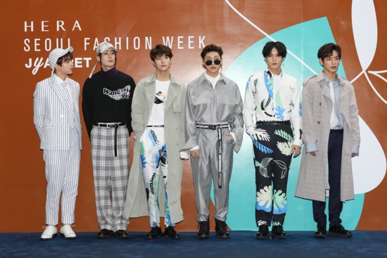 Xu hướng thời trang được các sao lăng xê trong Hera Seoul Fashion Week 2018 là gì? Xu hướng thời trang được các sao lăng xê trong Hera Seoul Fashion Week 2018 là gì?
