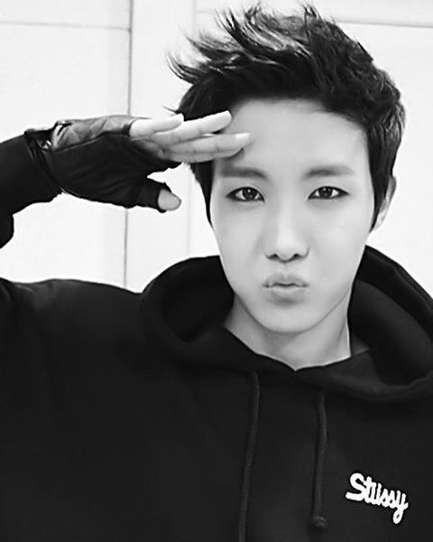 Là ngôi sao toàn cầu nhưng thuở mới debut, BTS cũng từng bị hắt hủi thế này đây Là ngôi sao toàn cầu nhưng thuở mới debut, BTS cũng từng bị hắt hủi thế này đây
