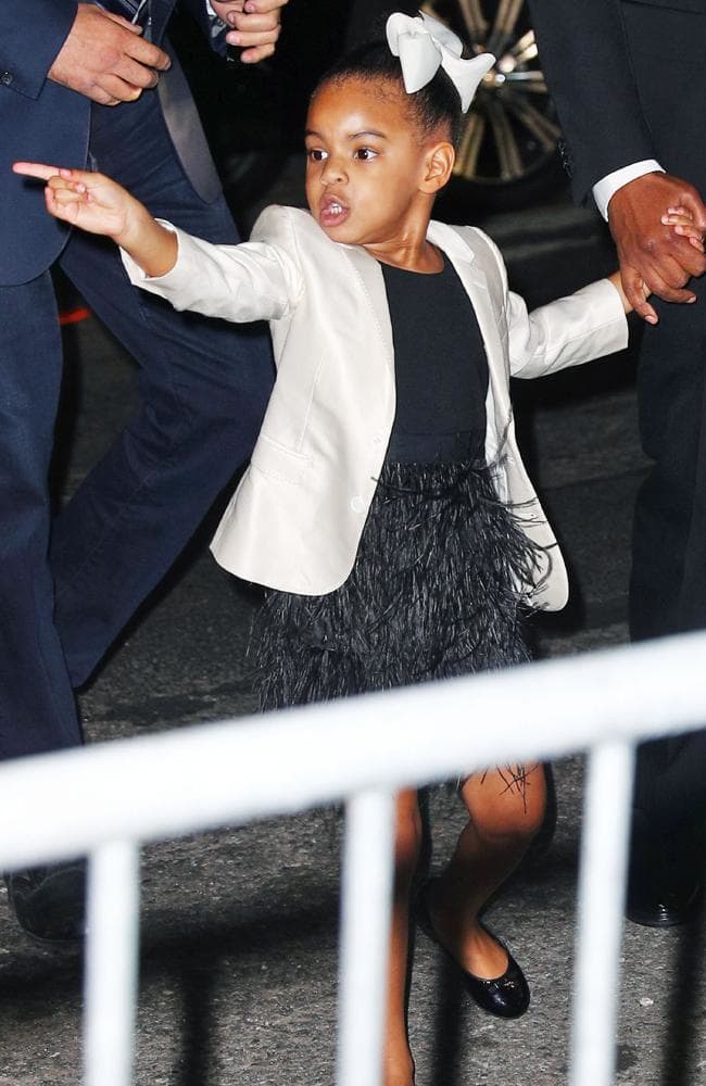 Mới 6 tuổi, con gái Beyonce đã được cả thế giới khen ngợi gu thời trang là nhờ nhân vật này Mới 6 tuổi, con gái Beyonce đã được cả thế giới khen ngợi gu thời trang là nhờ nhân vật này