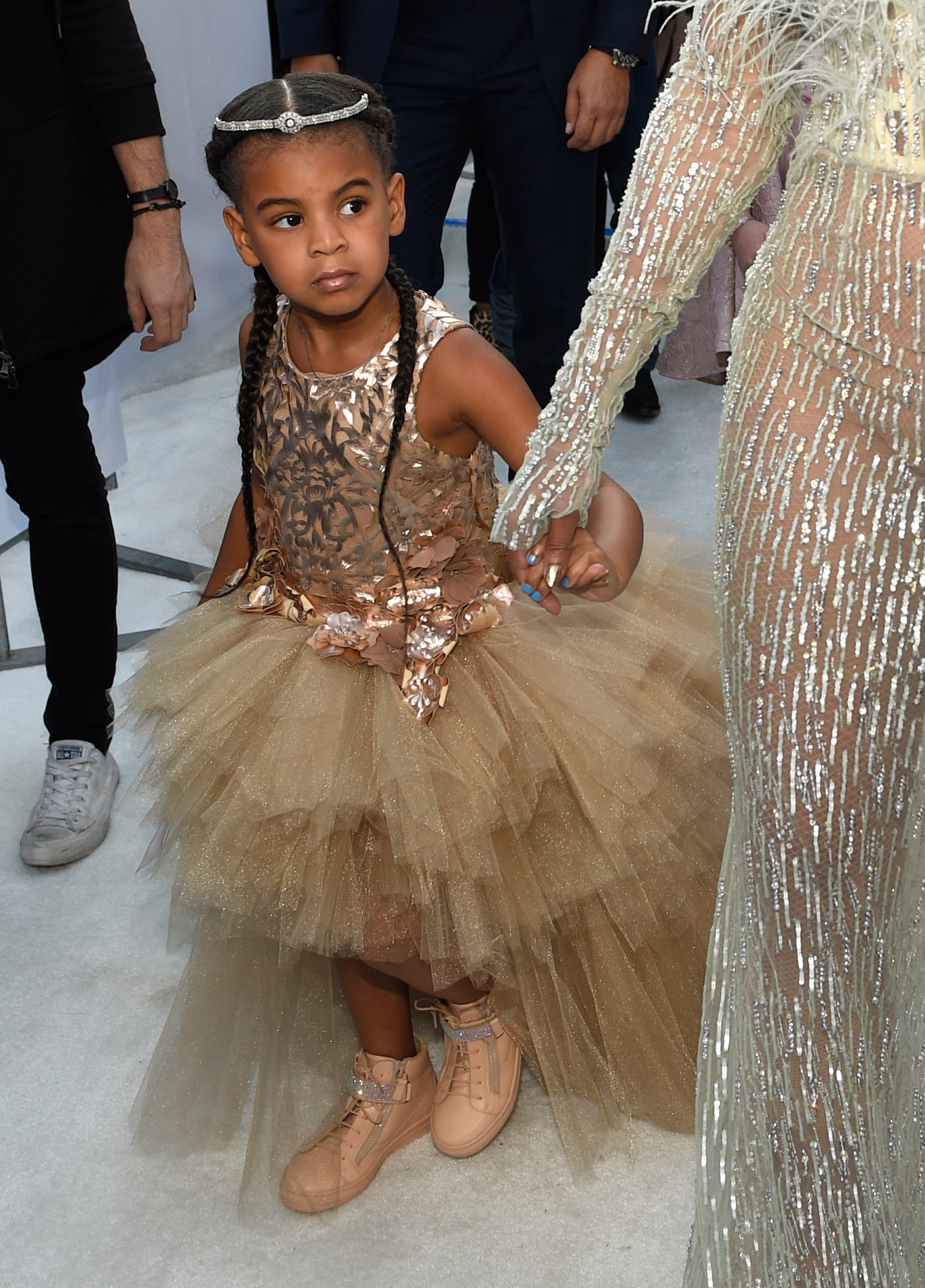 Mới 6 tuổi, con gái Beyonce đã được cả thế giới khen ngợi gu thời trang là nhờ nhân vật này Mới 6 tuổi, con gái Beyonce đã được cả thế giới khen ngợi gu thời trang là nhờ nhân vật này
