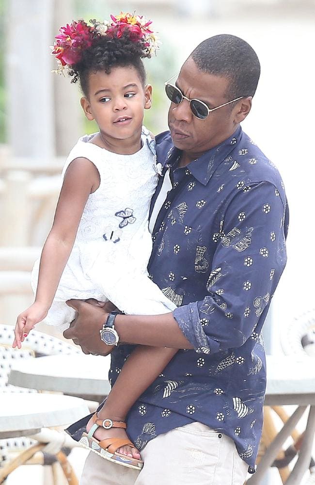 Mới 6 tuổi, con gái Beyonce đã được cả thế giới khen ngợi gu thời trang là nhờ nhân vật này Mới 6 tuổi, con gái Beyonce đã được cả thế giới khen ngợi gu thời trang là nhờ nhân vật này