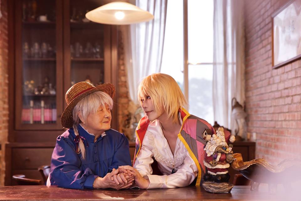 Bà ngoại U90 cosplay 'Howl's Moving Castle' không thể nào chuẩn hơn Bà ngoại U90 cosplay 'Howl's Moving Castle' không thể nào chuẩn hơn