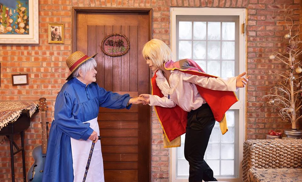 Bà ngoại U90 cosplay 'Howl's Moving Castle' không thể nào chuẩn hơn Bà ngoại U90 cosplay 'Howl's Moving Castle' không thể nào chuẩn hơn