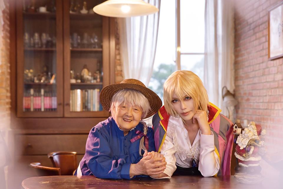 Bà ngoại U90 cosplay 'Howl's Moving Castle' không thể nào chuẩn hơn Bà ngoại U90 cosplay 'Howl's Moving Castle' không thể nào chuẩn hơn