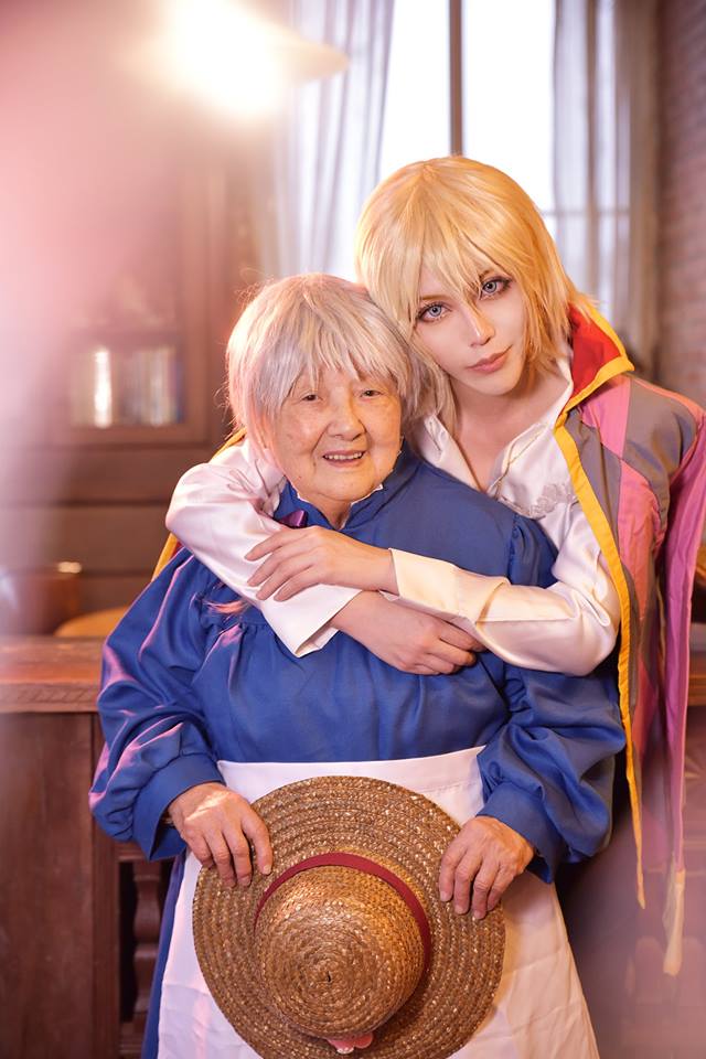 Bà ngoại U90 cosplay 'Howl's Moving Castle' không thể nào chuẩn hơn Bà ngoại U90 cosplay 'Howl's Moving Castle' không thể nào chuẩn hơn