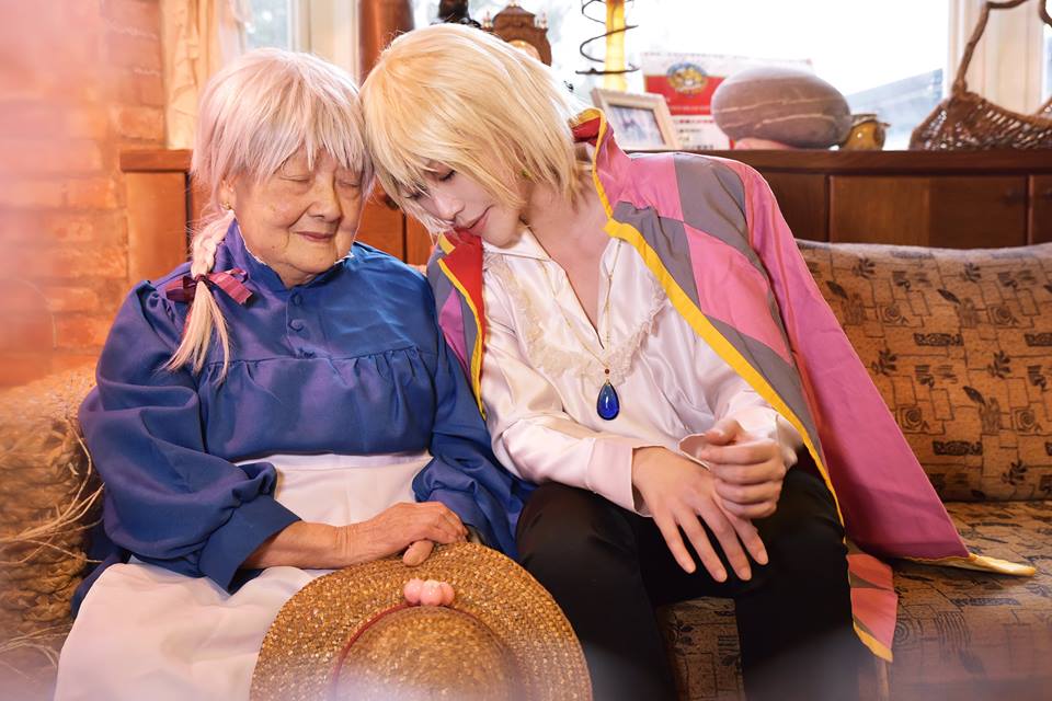 Bà ngoại U90 cosplay 'Howl's Moving Castle' không thể nào chuẩn hơn Bà ngoại U90 cosplay 'Howl's Moving Castle' không thể nào chuẩn hơn