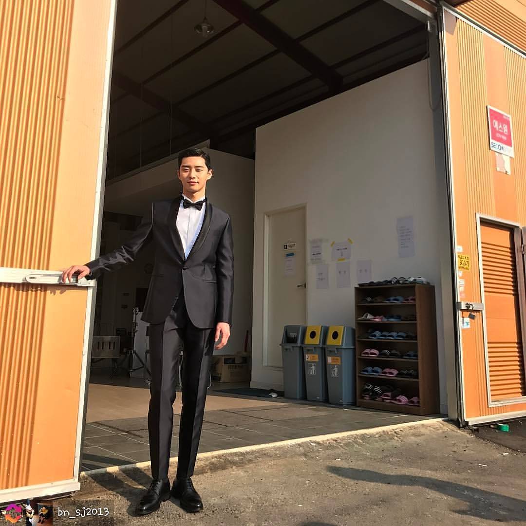Chỉ với 1 tấm hình, Park Seo Joon khiến khán giả 'đổ gục' vì quá giống nam chính webtoon Chỉ với 1 tấm hình, Park Seo Joon khiến khán giả 'đổ gục' vì quá giống nam chính webtoon