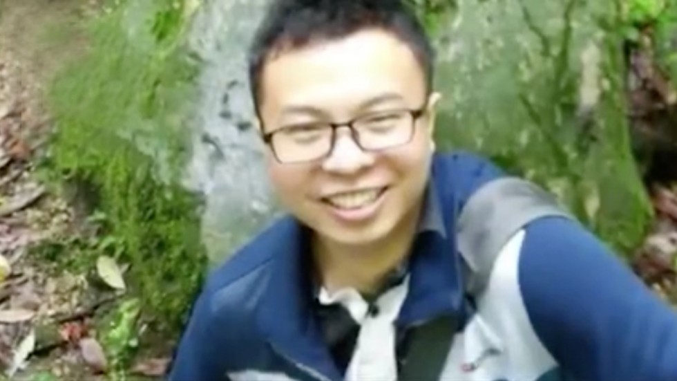 'Con xin lỗi' - Những lời cuối của chàng bác sĩ mất tích sau khi bị chẩn đoán mắc ung thư 'Con xin lỗi' - Những lời cuối của chàng bác sĩ mất tích sau khi bị chẩn đoán mắc ung thư