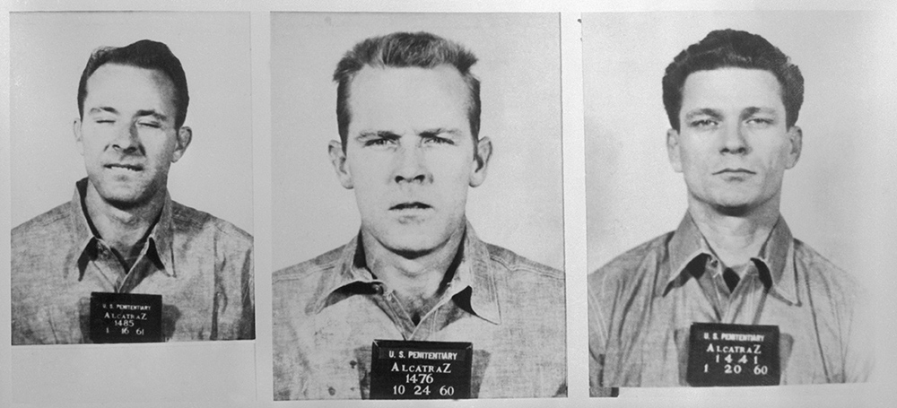 Sau 50 năm đào tẩu thành công, tù nhân gửi thư 'trêu chọc' FBI Sau 50 năm đào tẩu thành công, tù nhân gửi thư 'trêu chọc' FBI