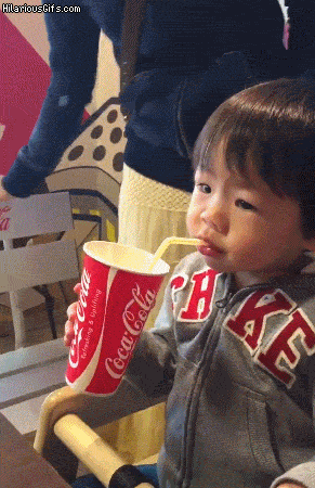 Nghìn lẻ một trò nghịch dại với Coca-Cola cho các 'thánh' không ngại ở dơ Nghìn lẻ một trò nghịch dại với Coca-Cola cho các 'thánh' không ngại ở dơ