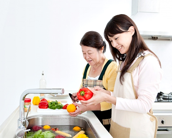 Mẹ chồng hiền như tiên nhưng khổ đủ đường vì gặp phải dâu tham ăn lại còn đoảng Mẹ chồng hiền như tiên nhưng khổ đủ đường vì gặp phải dâu tham ăn lại còn đoảng