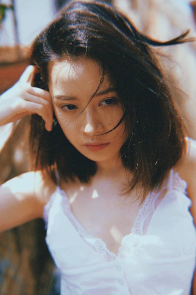Chi Pu: Muốn là 'nữ thần thanh xuân' hay muốn học Sulli làm 'thần tượng Lolita' đây? Chi Pu: Muốn là 'nữ thần thanh xuân' hay muốn học Sulli làm 'thần tượng Lolita' đây?