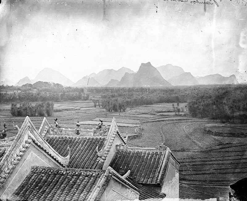 Vẻ đẹp lịch sử Châu Á 150 năm trước dưới ống kính của nhiếp ảnh gia phương Tây Vẻ đẹp lịch sử Châu Á 150 năm trước dưới ống kính của nhiếp ảnh gia phương Tây