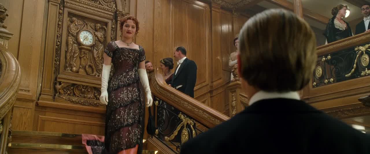Mừng sinh nhật tuổi 30, Adele 'lầy lội' hóa thân thành nàng Rose trong Titanic Mừng sinh nhật tuổi 30, Adele 'lầy lội' hóa thân thành nàng Rose trong Titanic