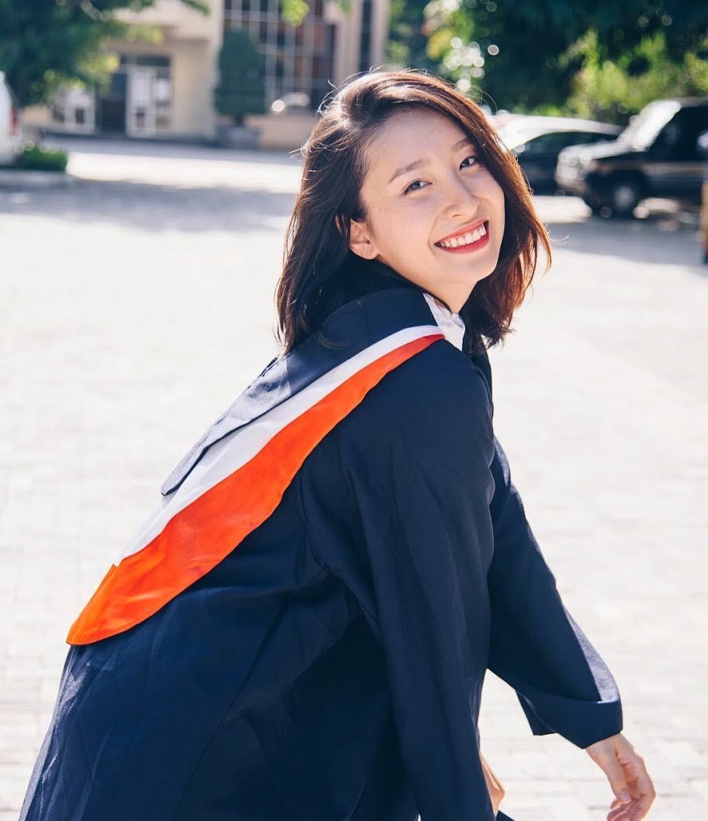 Tự mình giảm 12kg, cô gái này bây giờ đã là một vlogger nổi tiếng về làm đẹp và giảm cân lành mạnh Tự mình giảm 12kg, cô gái này bây giờ đã là một vlogger nổi tiếng về làm đẹp và giảm cân lành mạnh