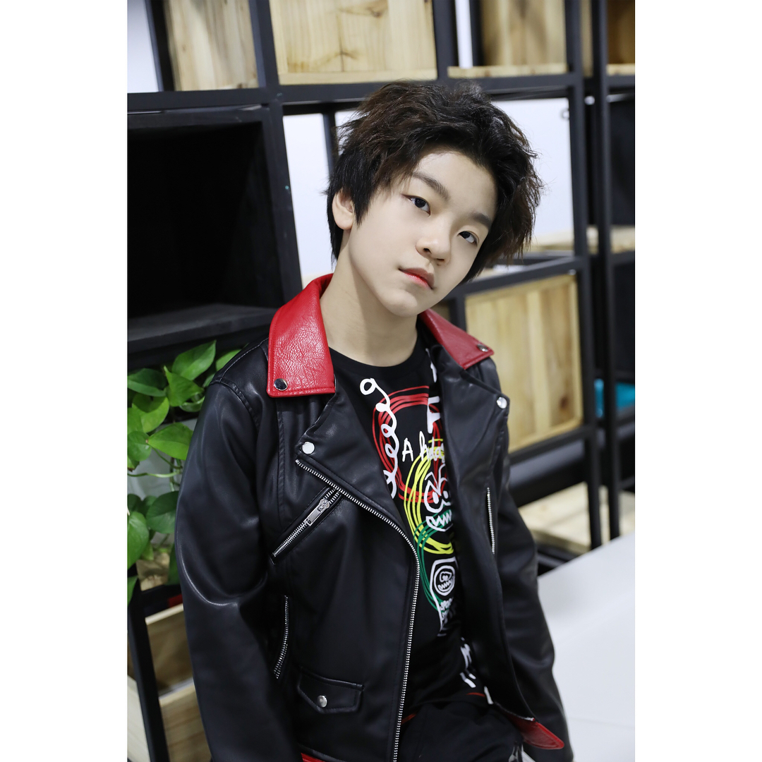 JYP ra mắt nhóm nhạc 'nhi đồng' ở Trung Quốc, sẽ là bản sao nâng cấp của TFBoys? JYP ra mắt nhóm nhạc 'nhi đồng' ở Trung Quốc, sẽ là bản sao nâng cấp của TFBoys?