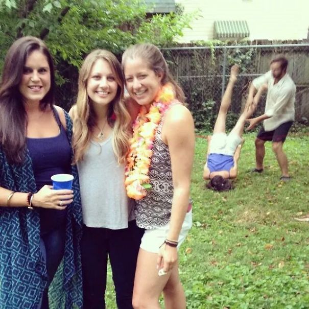 Những khoảnh khắc 'photobomb' đáng yêu hết phần nhân vật chính Những khoảnh khắc 'photobomb' đáng yêu hết phần nhân vật chính
