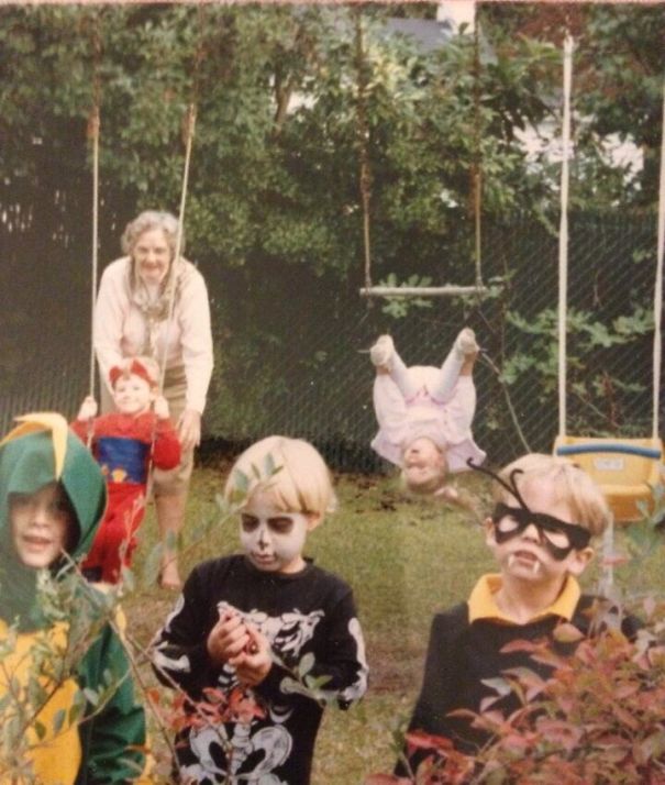 Những khoảnh khắc 'photobomb' đáng yêu hết phần nhân vật chính Những khoảnh khắc 'photobomb' đáng yêu hết phần nhân vật chính