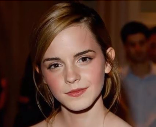 28 năm nhan sắc của 'hoa hồng nước Anh' Emma Watson gói gọn trong những bức ảnh này 28 năm nhan sắc của 'hoa hồng nước Anh' Emma Watson gói gọn trong những bức ảnh này