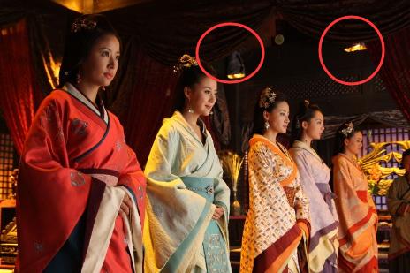 Những cảnh phim Hoa ngữ nhảm nhí: Trần Hiểu nhảy rơi cả tóc, Dương Mịch còn không thèm chảy máu khi trúng tên Những cảnh phim Hoa ngữ nhảm nhí: Trần Hiểu nhảy rơi cả tóc, Dương Mịch còn không thèm chảy máu khi trúng tên