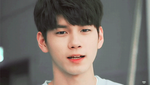 Bi hài chuyện các nam idol đẹp trai có thừa nhưng không biết sử dụng nhan sắc sao cho đúng Bi hài chuyện các nam idol đẹp trai có thừa nhưng không biết sử dụng nhan sắc sao cho đúng