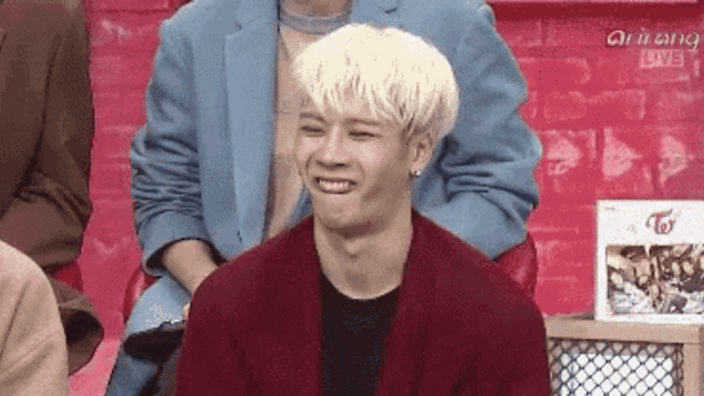 Bi hài chuyện các nam idol đẹp trai có thừa nhưng không biết sử dụng nhan sắc sao cho đúng Bi hài chuyện các nam idol đẹp trai có thừa nhưng không biết sử dụng nhan sắc sao cho đúng
