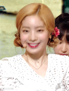 Ba năm kể từ show thực tế Sixteen, nhan sắc của TWICE đã thay đổi ngoạn mục ra sao? Ba năm kể từ show thực tế Sixteen, nhan sắc của TWICE đã thay đổi ngoạn mục ra sao?