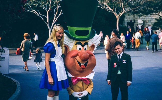 Ngày xưa, liệu Disney Land có thật sự là chốn thần tiên như bây giờ? Ngày xưa, liệu Disney Land có thật sự là chốn thần tiên như bây giờ?