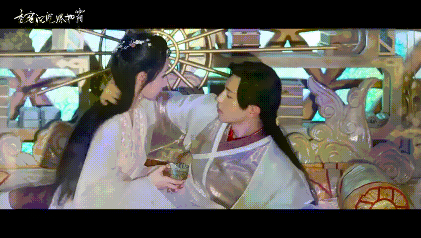 'Hương Mật Tựa Khói Sương' nhá hàng cảnh 'linh tu' nóng bỏng mắt của Húc Phượng và Cẩm Mịch 'Hương Mật Tựa Khói Sương' nhá hàng cảnh 'linh tu' nóng bỏng mắt của Húc Phượng và Cẩm Mịch