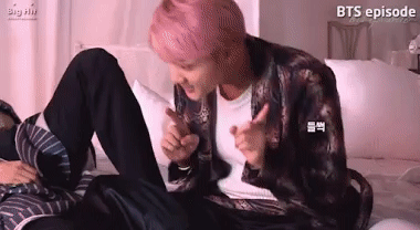 Hậu trường lầy lội đằng sau những tấm ảnh sexy, siêu ngầu của idol K-Pop Hậu trường lầy lội đằng sau những tấm ảnh sexy, siêu ngầu của idol K-Pop