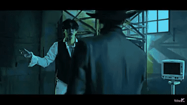 'Rợn tóc gáy' với loạt chi tiết siêu kinh dị nhưng chẳng mấy ai để ý trong MV nhạc Hàn 'Rợn tóc gáy' với loạt chi tiết siêu kinh dị nhưng chẳng mấy ai để ý trong MV nhạc Hàn