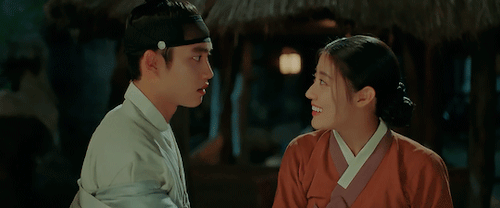Tất tần tật những phân cảnh và câu thoại 'ngọt lụi tim' của cặp đôi WonShim trong 'Lang Quân' Tất tần tật những phân cảnh và câu thoại 'ngọt lụi tim' của cặp đôi WonShim trong 'Lang Quân'