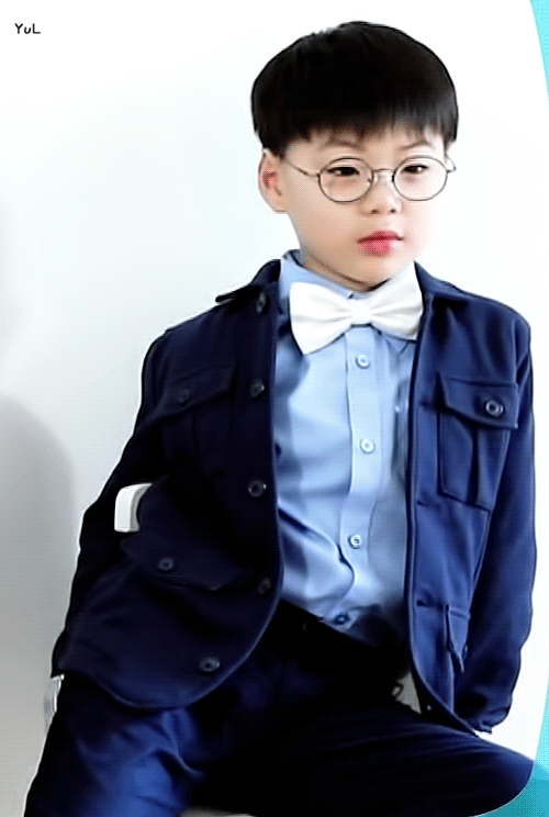 Trở lại sau 5 năm, bộ ba nhà Song đã lớn đùng nhưng vẫn cute như thuở nào Trở lại sau 5 năm, bộ ba nhà Song đã lớn đùng nhưng vẫn cute như thuở nào