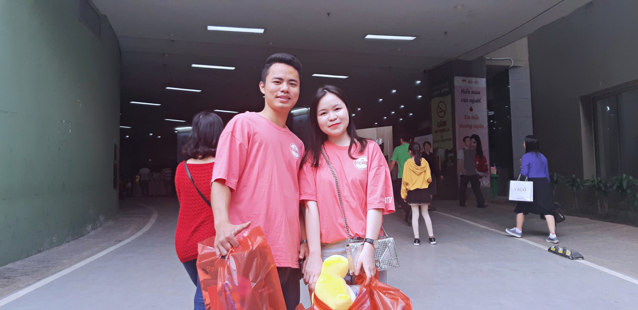 Nhân ngày Quốc Tế Tình Nguyện 5/12, phỏng vấn những bạn trẻ tình nguyện hiến máu tại Hà Nội Nhân ngày Quốc Tế Tình Nguyện 5/12, phỏng vấn những bạn trẻ tình nguyện hiến máu tại Hà Nội