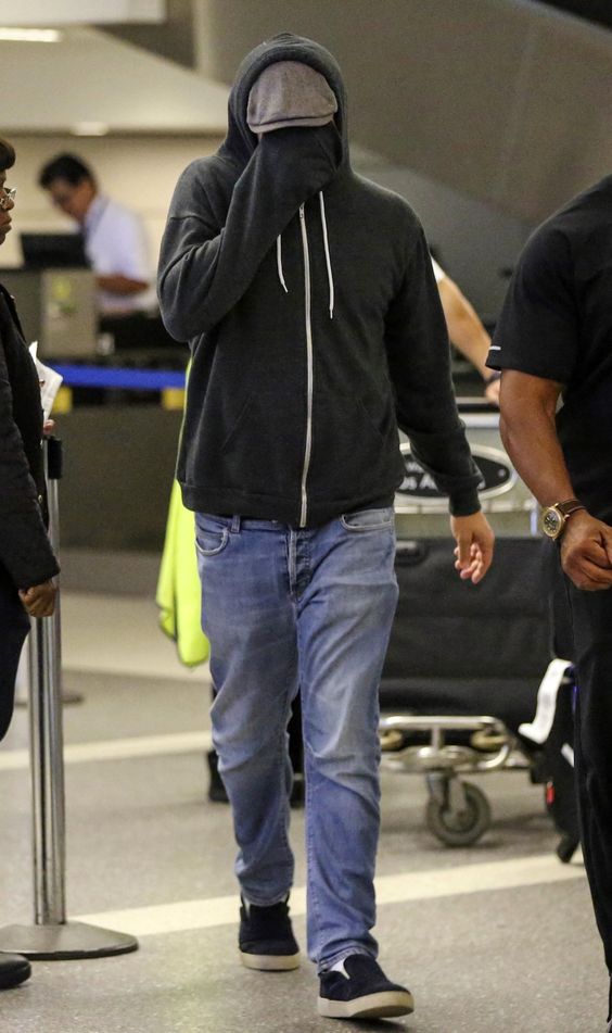 Ảnh paparazzi chụp trộm Leonardo DiCaprio thành meme: Một người khổ vạn người vui! Ảnh paparazzi chụp trộm Leonardo DiCaprio thành meme: Một người khổ vạn người vui!