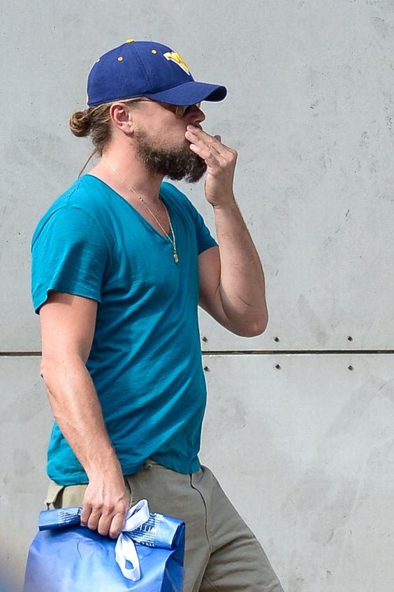 Ảnh paparazzi chụp trộm Leonardo DiCaprio thành meme: Một người khổ vạn người vui! Ảnh paparazzi chụp trộm Leonardo DiCaprio thành meme: Một người khổ vạn người vui!