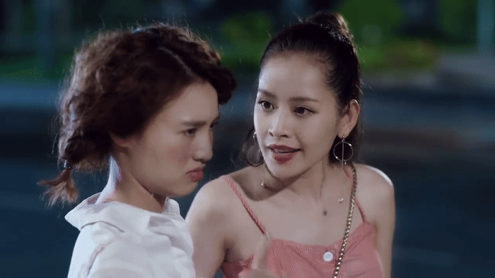 Sửa hết những chi tiết đắt giá trong bản gốc, 'She Was Pretty' bản Việt trở nên nông cạn và nhạt nhẽo Sửa hết những chi tiết đắt giá trong bản gốc, 'She Was Pretty' bản Việt trở nên nông cạn và nhạt nhẽo