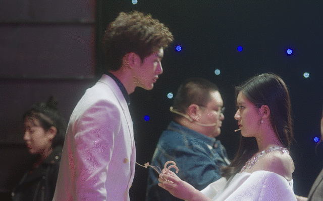 'Câu Chuyện Cảm Động Nhất': 'Tiểu bạch thỏ' tham gia show hẹn hò, ai dè rơi vào lưới 'boss phúc hắc' 'Câu Chuyện Cảm Động Nhất': 'Tiểu bạch thỏ' tham gia show hẹn hò, ai dè rơi vào lưới 'boss phúc hắc'